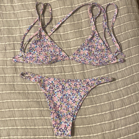Kulani Kinis Other - Lavender floral Kuhlani Kini